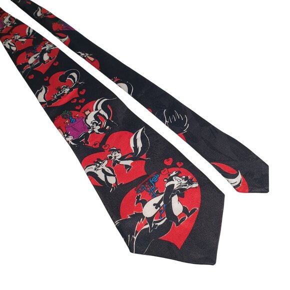 Looney Tunes Mania Necktie Pepe Le Pew Romance Heart Valentine Love Silk Cartoon - Picture 1 of 5